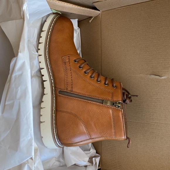 Steve Madden men’s boots size 9 Never worn main image 4